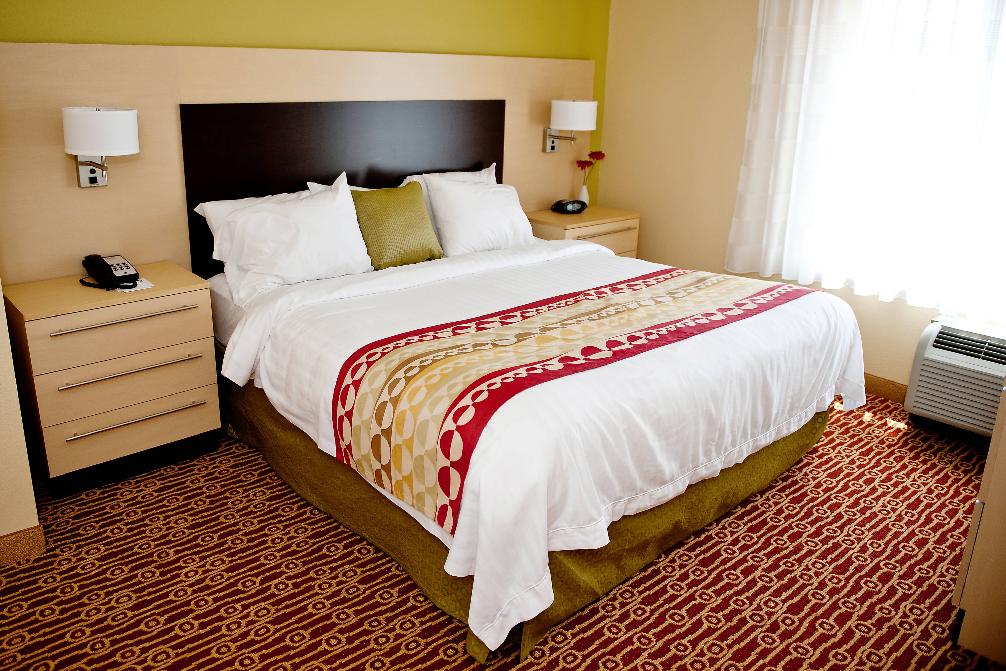 Mooresville, NC hotel TownePlace Suites Charlotte Mooresville, apartmentstyle suites in Race