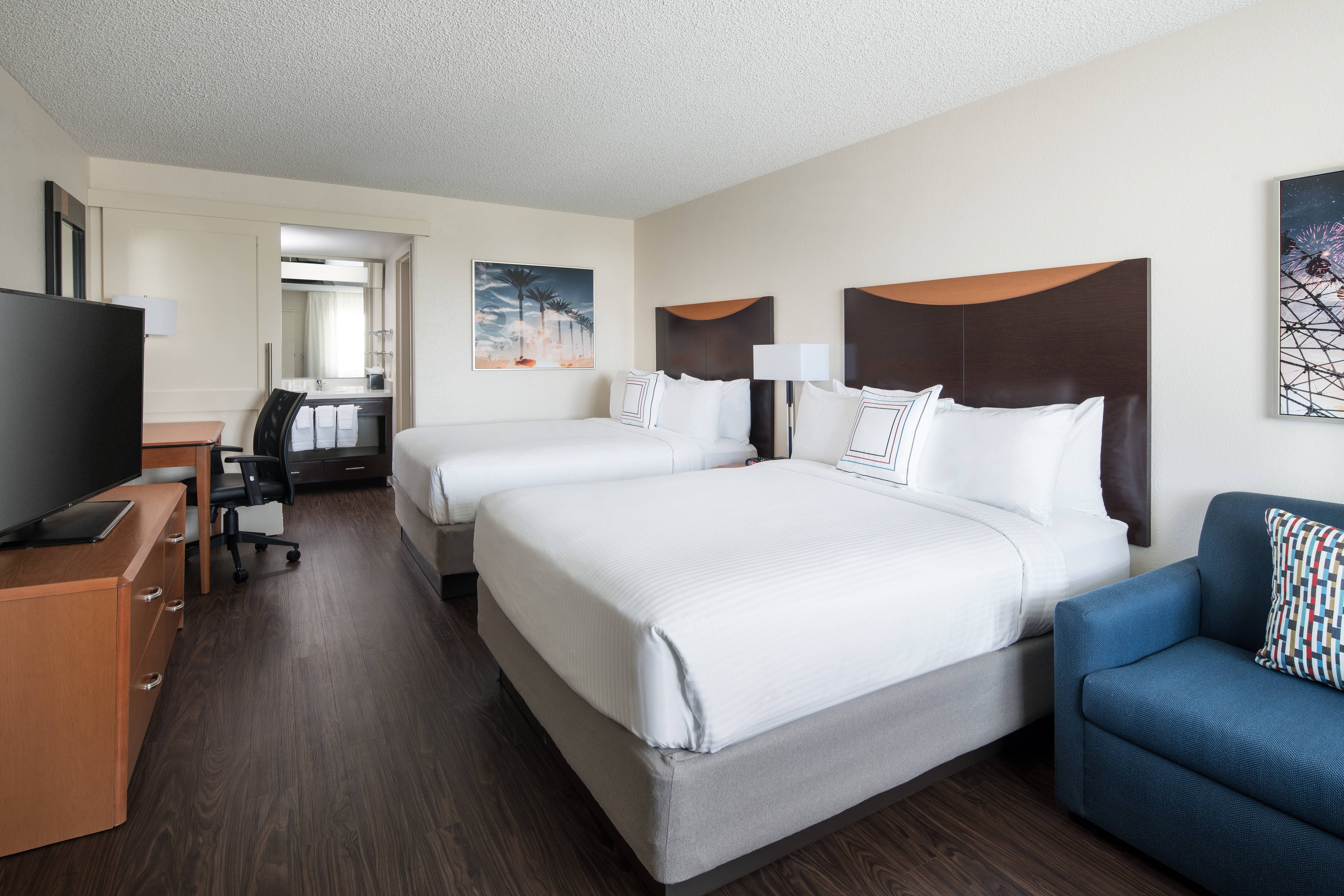 Hotel Rooms near Disneyland Anaheim Fairfield Inn Anaheim Resort