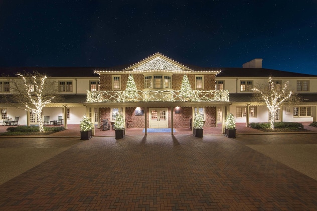 Holiday Getaway Package - Visit Colonial Williamsb... image
