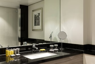 客房浴室 - 梳妆台