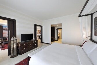 جناح بنتهاوس متميز (Premium Penthouse) يضم سرير كينج (مقاس كبير)