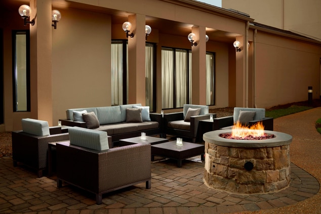 Outdoor Patio - Fire Pit