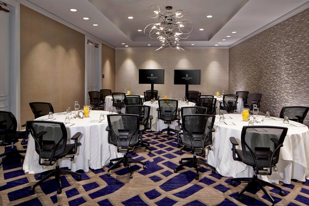 Stanhope Meeting Room - Banquet Setup