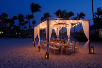 Montaje para bodas al aire libre del resort en Aruba