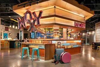 Bar Moxy - Registro de llegada