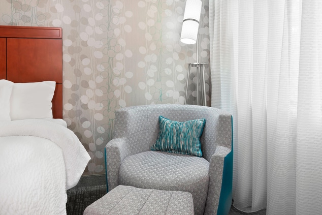 Guest Room - Modern Chair