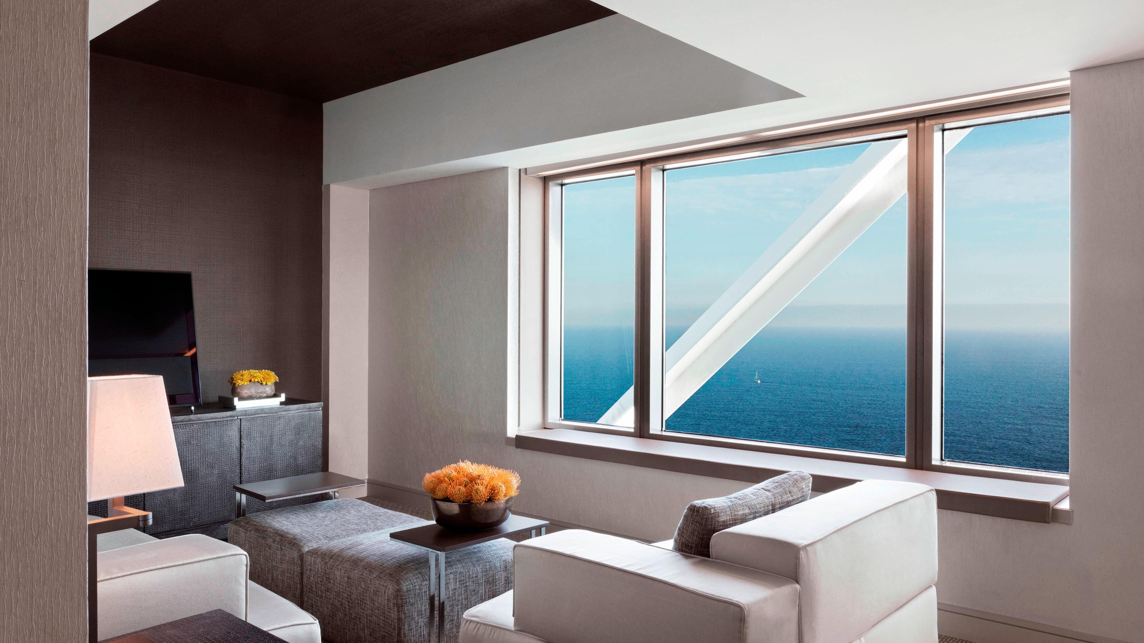 Executive Suite Sea View Lounge
