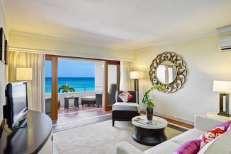One-Bedroom Ocean View Suite - Living Area