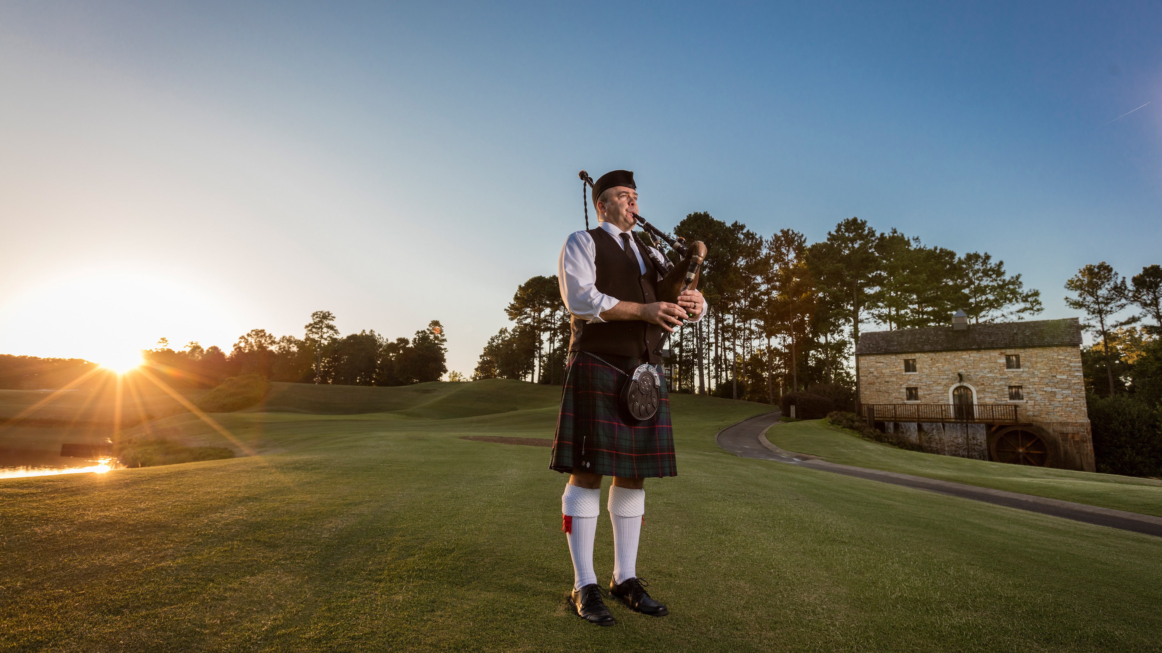Birmingham: Follow the Bagpiper Package