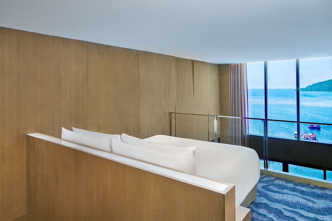 Duplex Sea View Suite - Bedroom