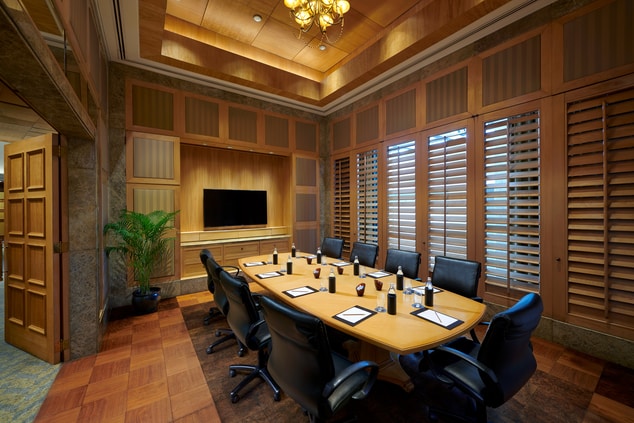 Boardroom II - Daylight Meeting Facility