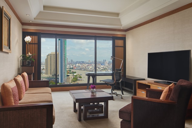 Executive, Club lounge access, 1 Bedroom Executive Suite, 1 King, River view