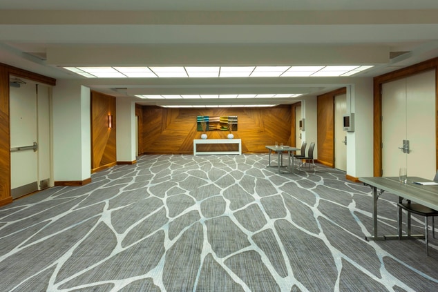 Platinum Foyer
