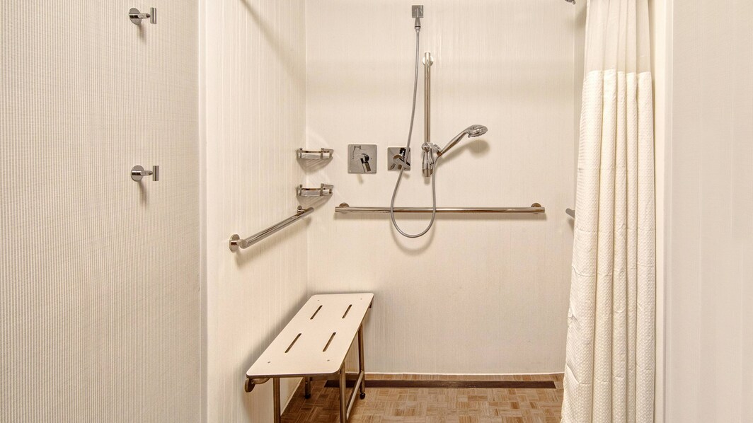 Banheiro para deficientes – Chuveiro para cadeira de rodas