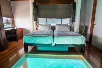 Twin/Twin Overwater Bungalow