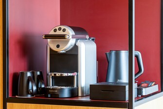 Cafetière électrique Nespresso en chambre