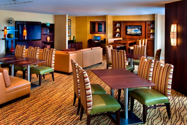 Boston Marriott Quincy Concierge Lounge