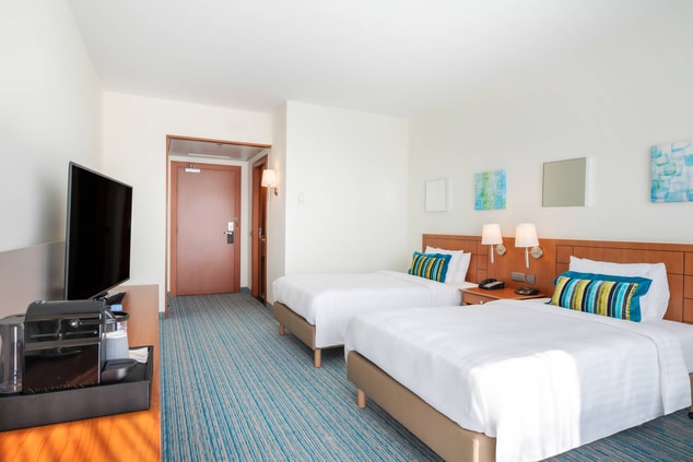 Superior Twin/Twin Guest Room