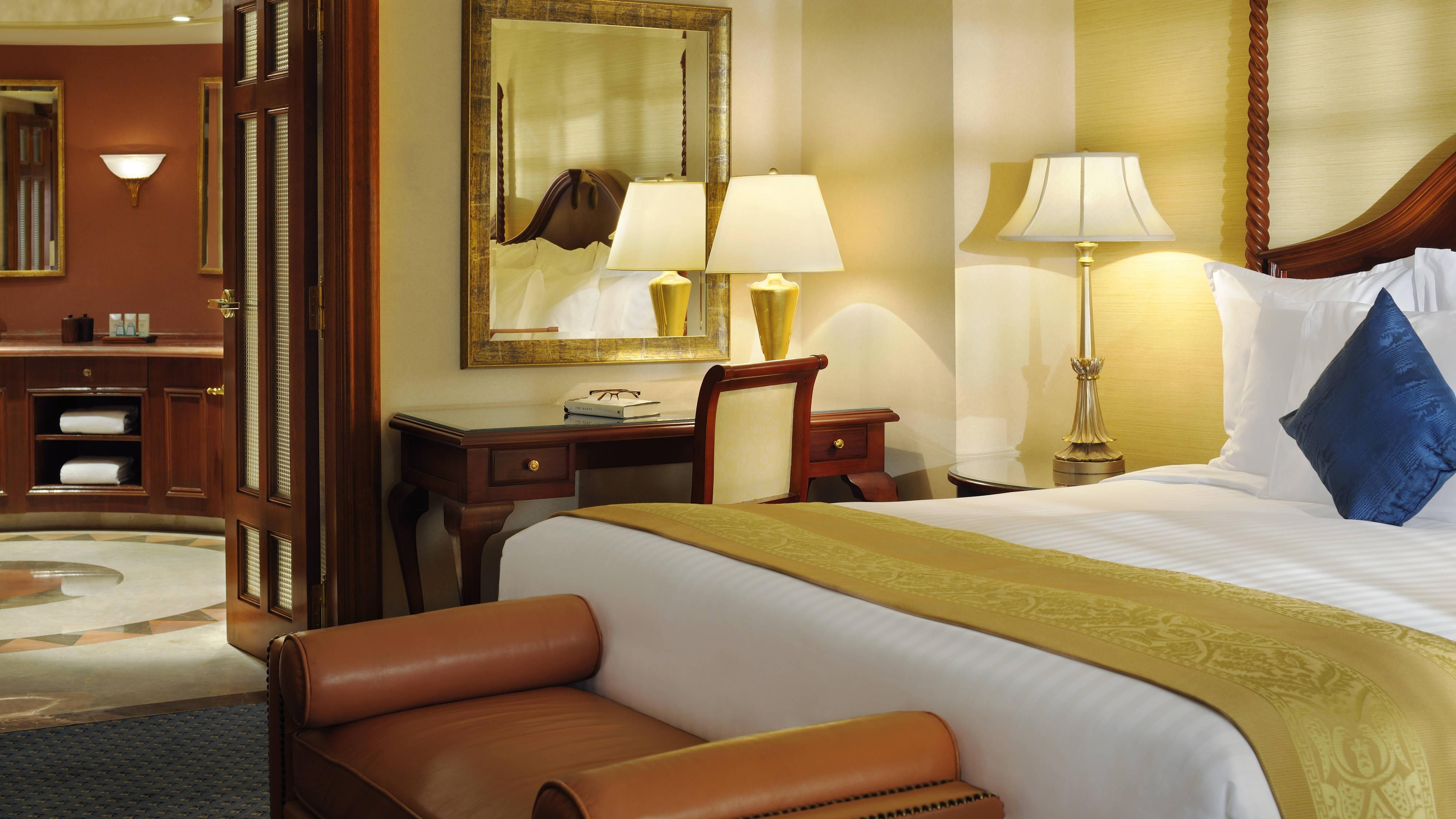 Live the Presidential Lifestyle