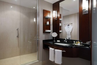 Executive Zimmer mit bodengleicher Dusche