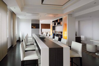Executive Lounge – Konferenztisch