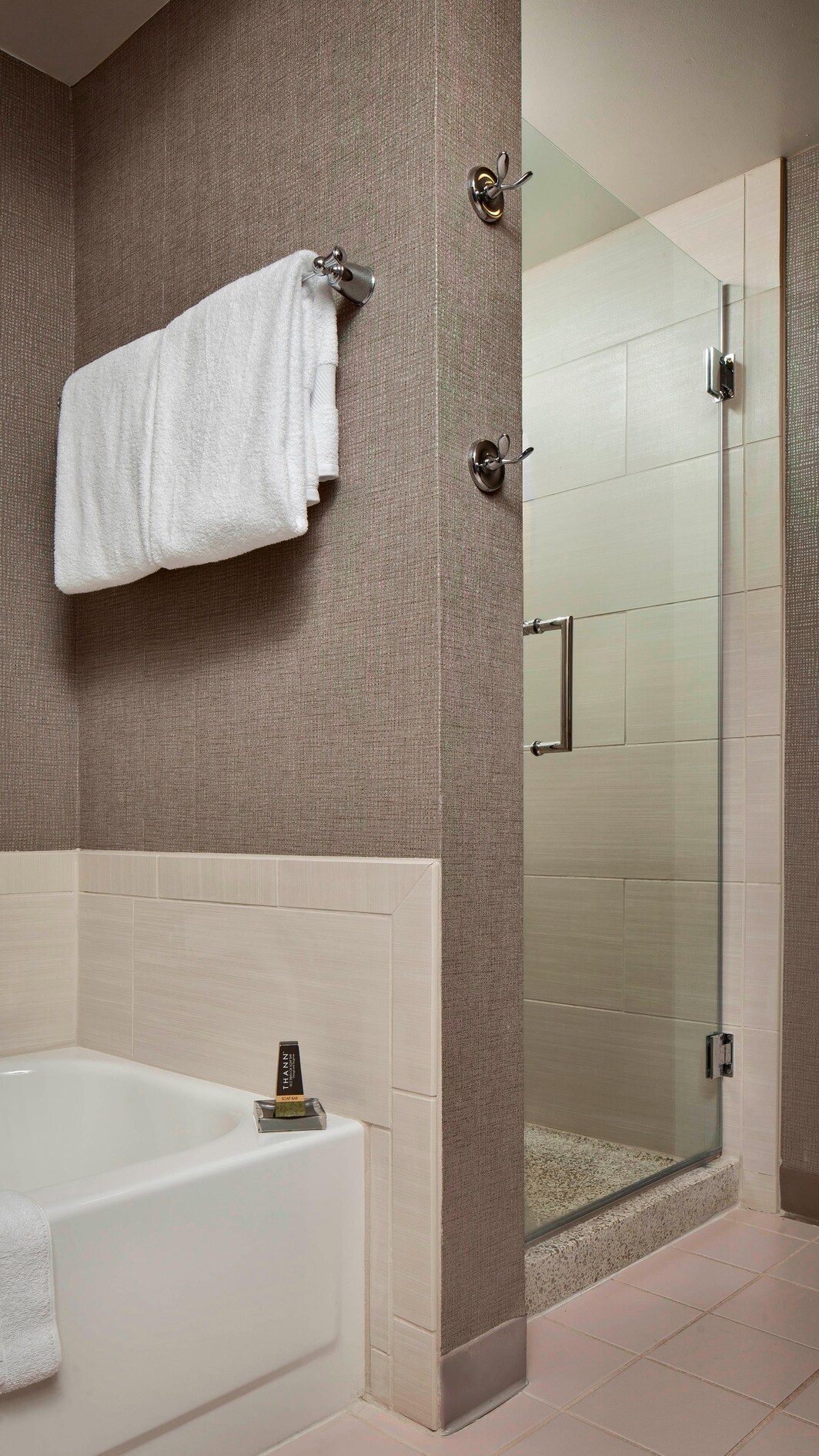 Suite Bathroom - Separate Shower & Tub