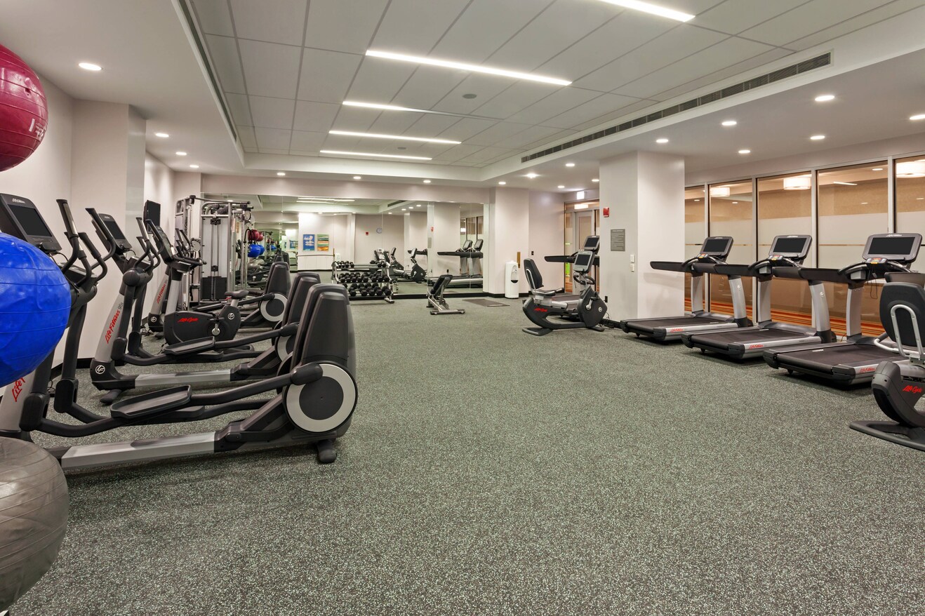 Fairfield Inn & Suites Chicago Downtown River North Hotel Fitness Center