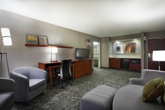 st charles hotel suite