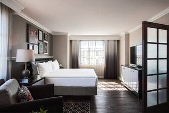 One-Bedroom Suite - Bedroom