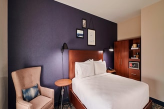 Four Points by Sheraton Cleveland-Eastlake