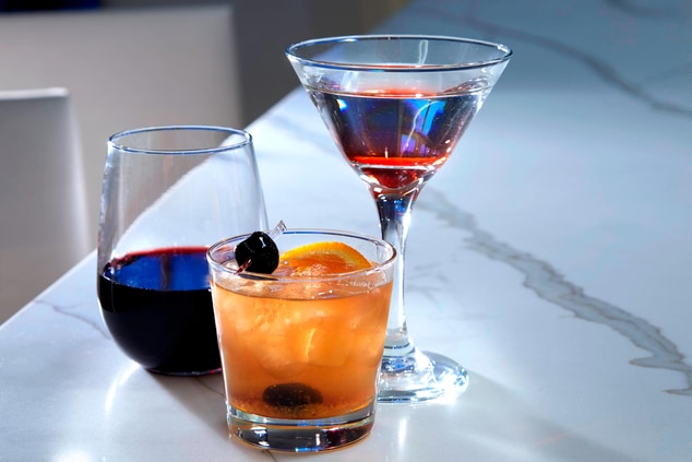 Cocktail Lounge - Cocktails