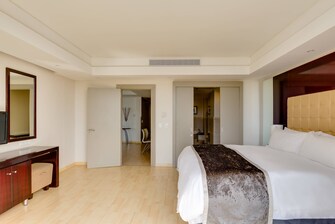 Penthouse Suite Guest Room