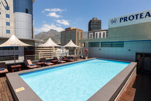 Hotel Outdoor Rooftop Pool