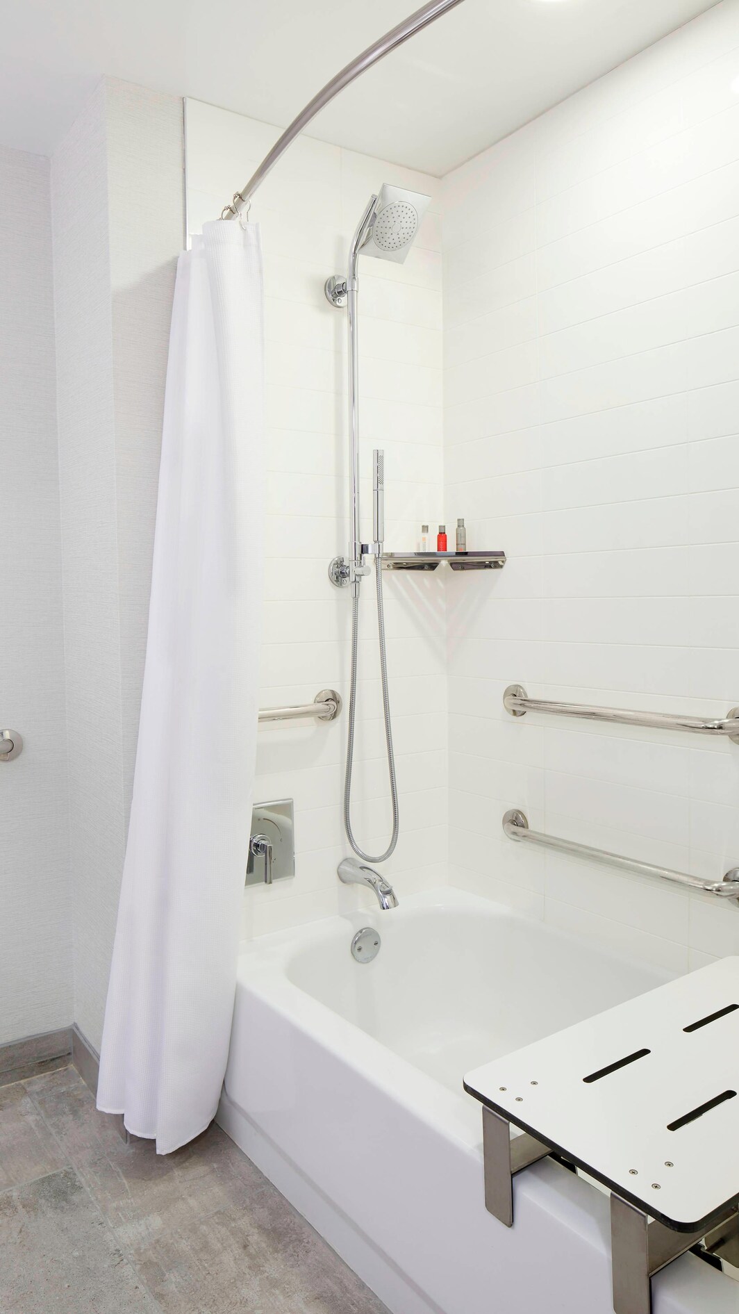 Accessible Bathroom - Shower/Tub