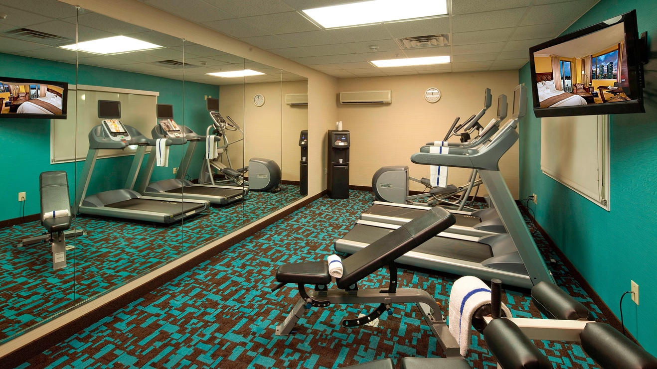 Fitness Center with Treadmills Elliptical