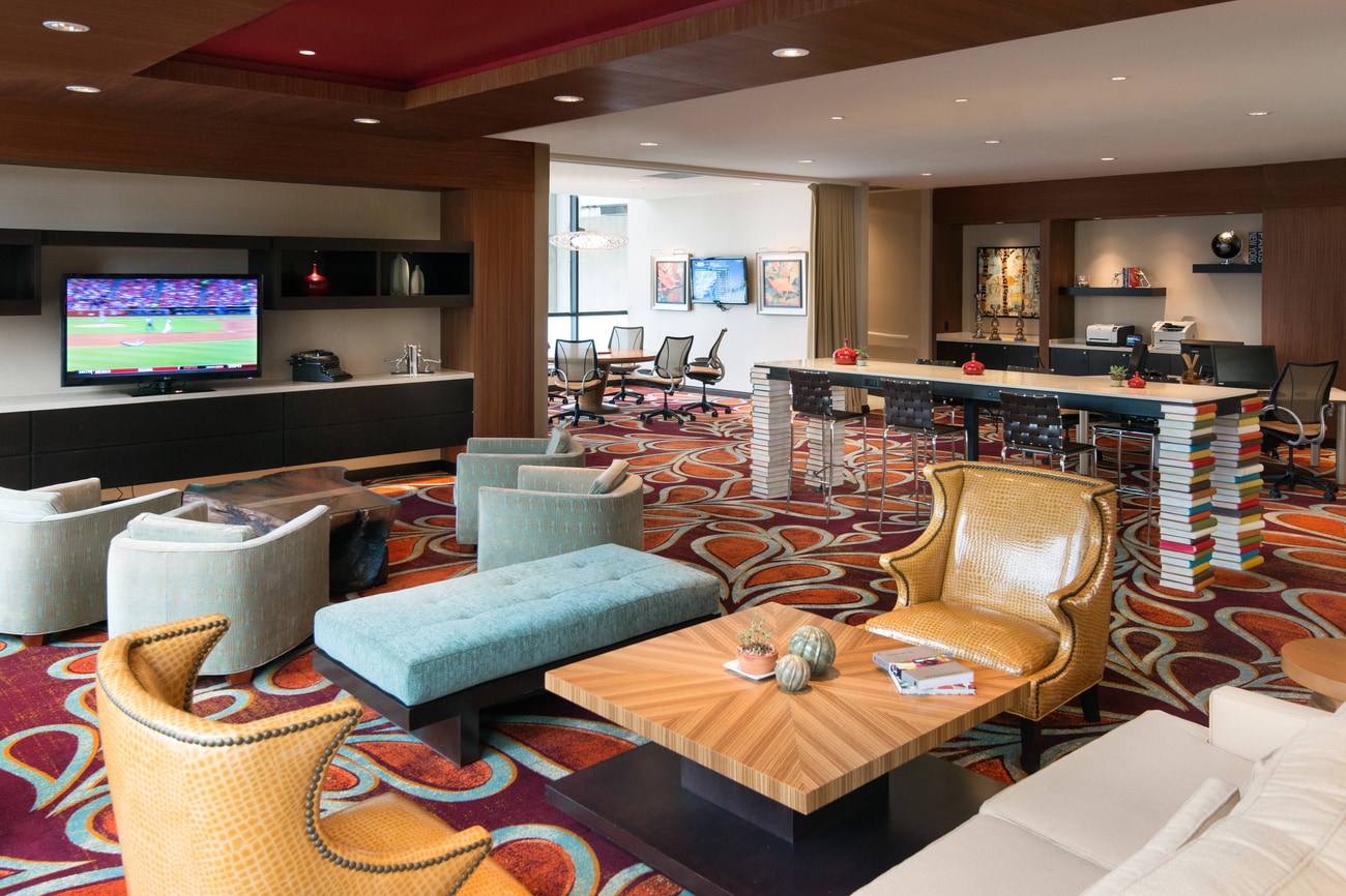 Concierge & Business Lounge