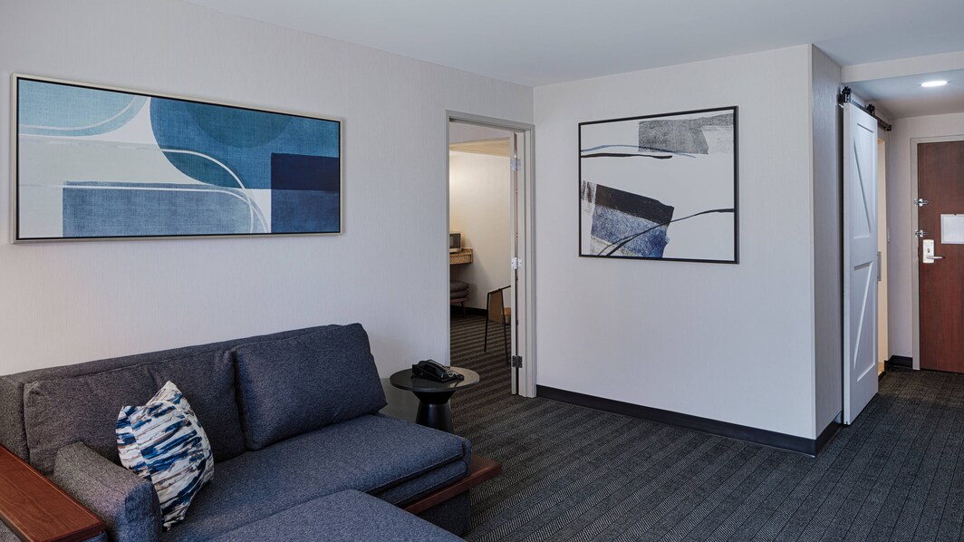 Suite King con facilidades para personas con necesidades especiales - Área de estar