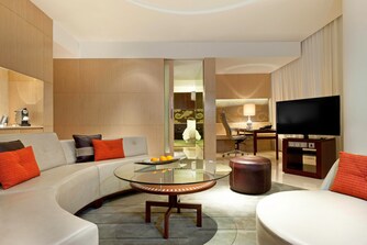 Renewal and Executive Suite - Living Room