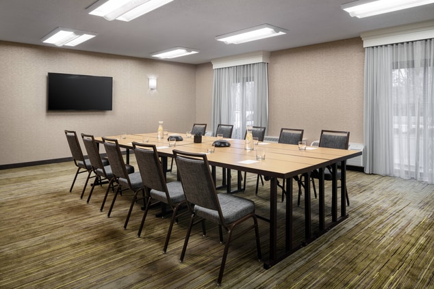 Blanco Peak Meeting Room - Conference Setup