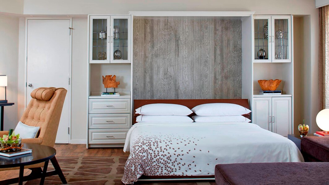 Hospitality Suite - Murphy Bed