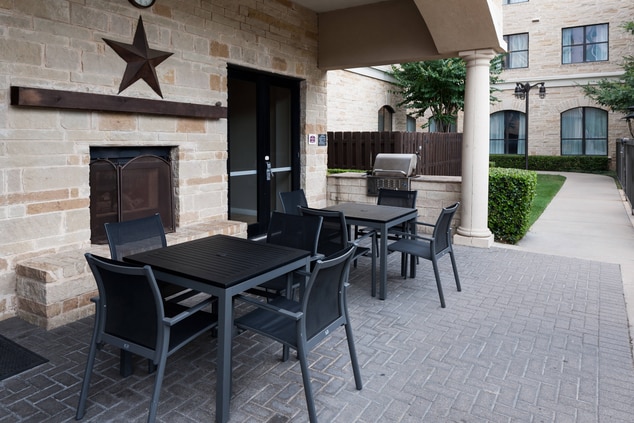 Residence Inn Fort Worth Cultural Patio