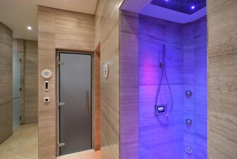 Retiro de bienestar para mujeres - Sala de vapor y ducha Experience
