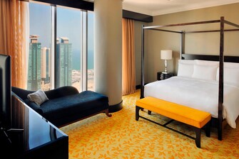 جناح نزلاء بفندق داون تاون في الدوحة بقطر