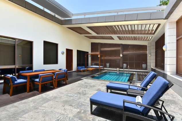 Renewal Pool Villa – Terrasse mit Tauchbecken