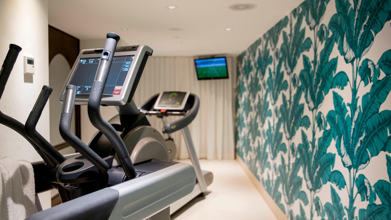 Fitness Center with cardiovascular equipment