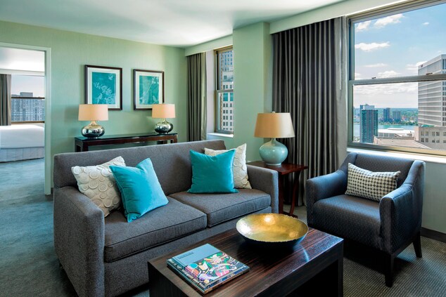 Luxury Suite - Living Area