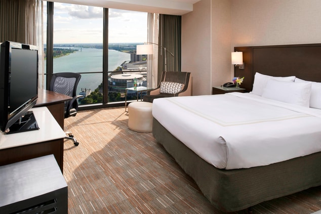 Detroit River View Hotel