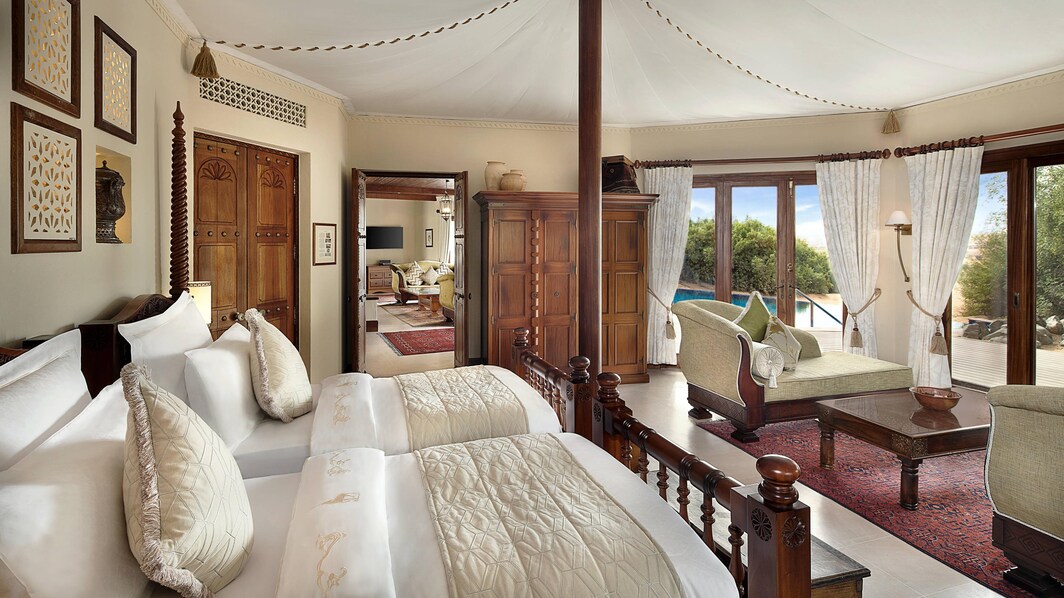 Habitación Emirates con dos camas individuales