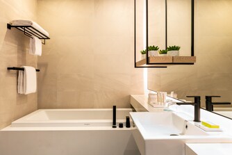حمام الجناح – حوض الاستحمام