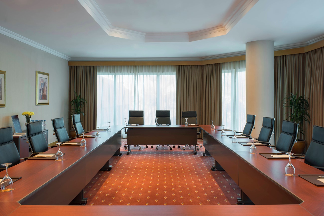 Panorama Meeting Room